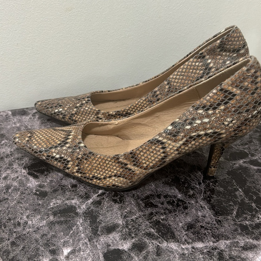 Elegant Snake Print Women's Heels